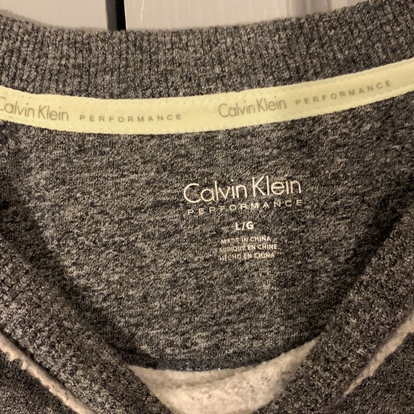 CALVIN KLEIN SWEATER - Picture 3 of 3